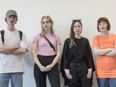 Leto&scaron;nji finalisti nagrade skupine OHO (na fotografiji od leve proti desni) Dominik &Scaron;tibernik, Lucija Rosc, Nežka Zamar in Maja Bojanić&nbsp;