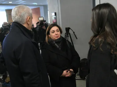 Mama strelca (na sliki) se zagovarja s prostosti, oče pa je priprt. F Pixsell