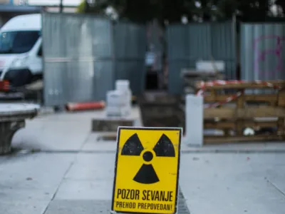 - 30.09.2021 &ndash; Simbolična fotografija - Mednarodni znak za radioaktivno nevarnost - pozor sevanje, radioaktivnost, radioaktivne nevarne snovi, onesnaževanje, ekologija,  //FOTO: Bojan Velikonja