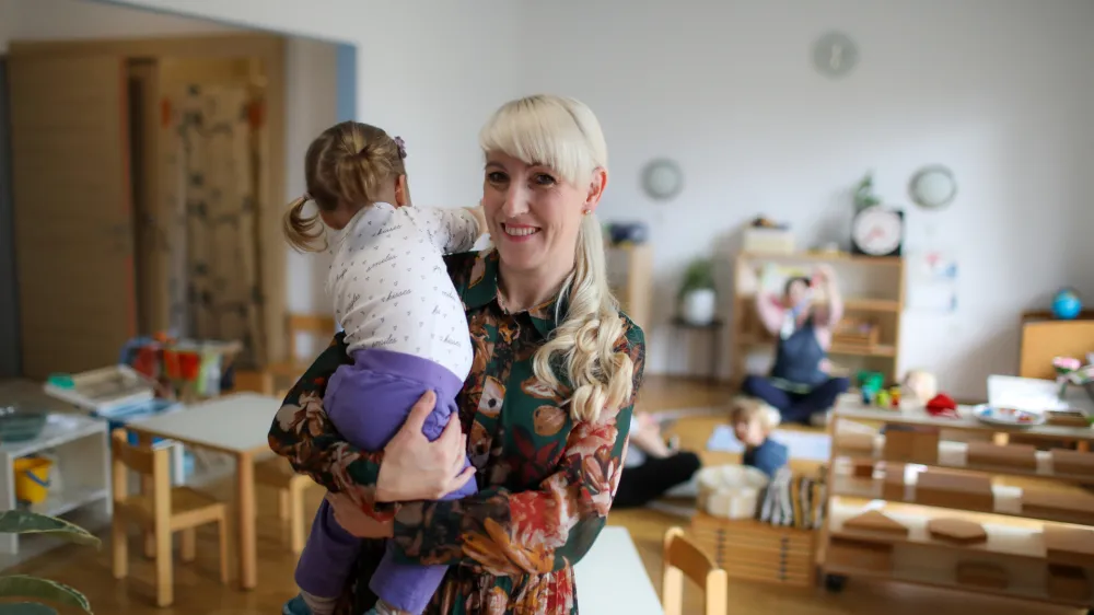 Ana Petrič, direktorica DEOS Centra Notranje Gorice- 11.10.2023 - DEOS Center starej&scaron;ih Notranje Gorice &ndash; nova dislocirana enota Montessori Angelin vrtec iz Ljubljane. //FOTO: Bojan Velikonja