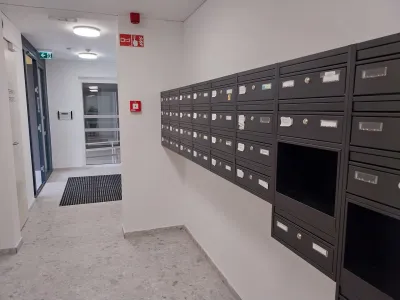 Stanovanjska soseska JSS MOL on &Scaron;martinski cesti - Sklad je stanovanja kupil od družbe Koss - Kostaknabiralniki