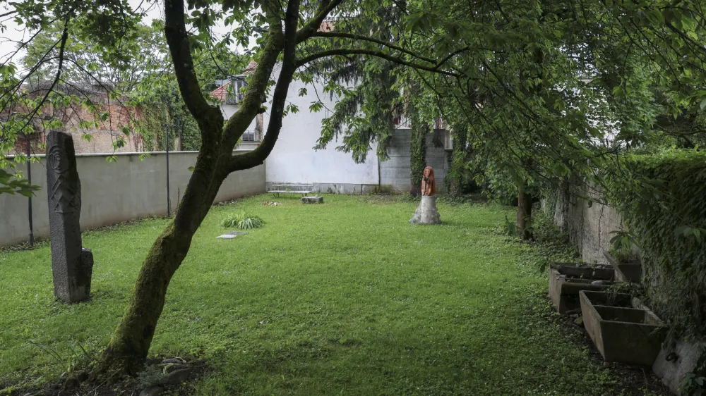 - 17. 05. 2024 - rekonstrukcija vrta Frana Vesela, Komenskega 8, vrt ZDSLU //FOTO: Jaka Gasar