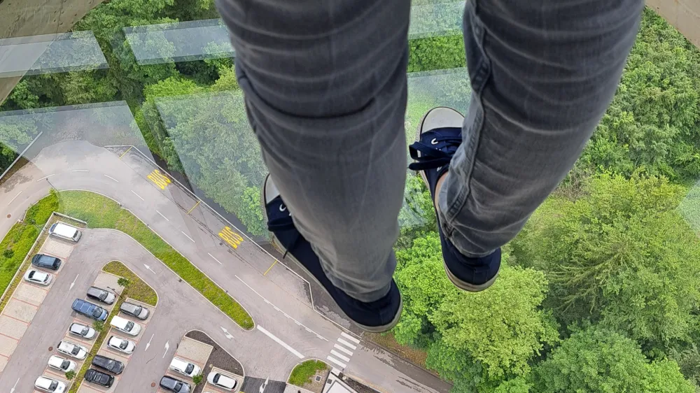 Na vrhu stolpa je tudi adrenalinski krog, kamor bodo stopili le tisti, ki nimajo težav z vi&scaron;ino.&nbsp;