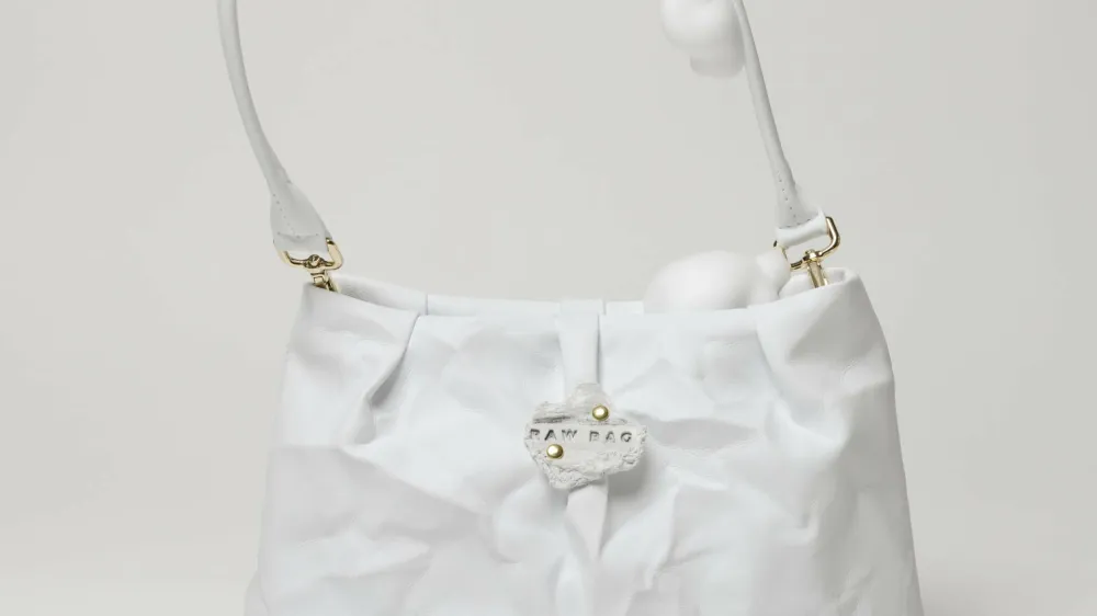 Raw Bag by Mirjam Krajina