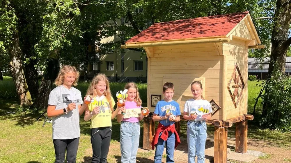 Čebelnjak bodo uporabljali učenci novonastalega čebelarskega krožka.&nbsp;