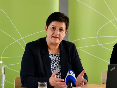 Valerija Glavač, direktorica podjetij Mol Slovenija in Mol &amp; Ina: Če regulacija že obstaja, bi morala upo&scaron;tevati dejanske razmere na trgu, stro&scaron;ke poslovanja in možnosti vlaganj v razvoj mreže bencinskih servisov.&nbsp;