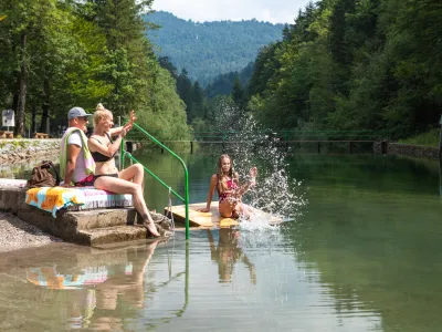 naravno kopali&scaron;če Laj&scaron; 