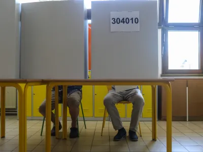 voli&scaron;če O&Scaron; Livada - simbolična fotografija - glasovanje - 03.06.2018 &ndash; Parlamentarne volitve 2018 - osme volitve poslancev v Državni zbor Republike Slovenije - tretje predčasne državnozborske volitve v zgodovini samostojne Slovenije //FOTO: Jaka Gasar