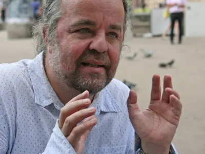 Miljenko Jergovič, bosansko-hrva&scaron;ki književnik, novinar in kritik//FOTO: Tomaž SkaleOPOMBA: ZA OBJAVO V PRILOGI &ndash; DNEVNIKOV OBJEKTIV - INTERVJU 2015