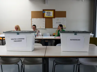 - Voli&scaron;če O&Scaron; Mrtna Krpana v Fužinah.- 09.06.2024. - Volitve v Evropski parlament in &scaron;tirje referendumi za preferenčni glas, o Evtanaziji, o rabi marihuane v medicinske namene in za rekreativno uporabo 2024.//FOTO: Bojan Velikonja