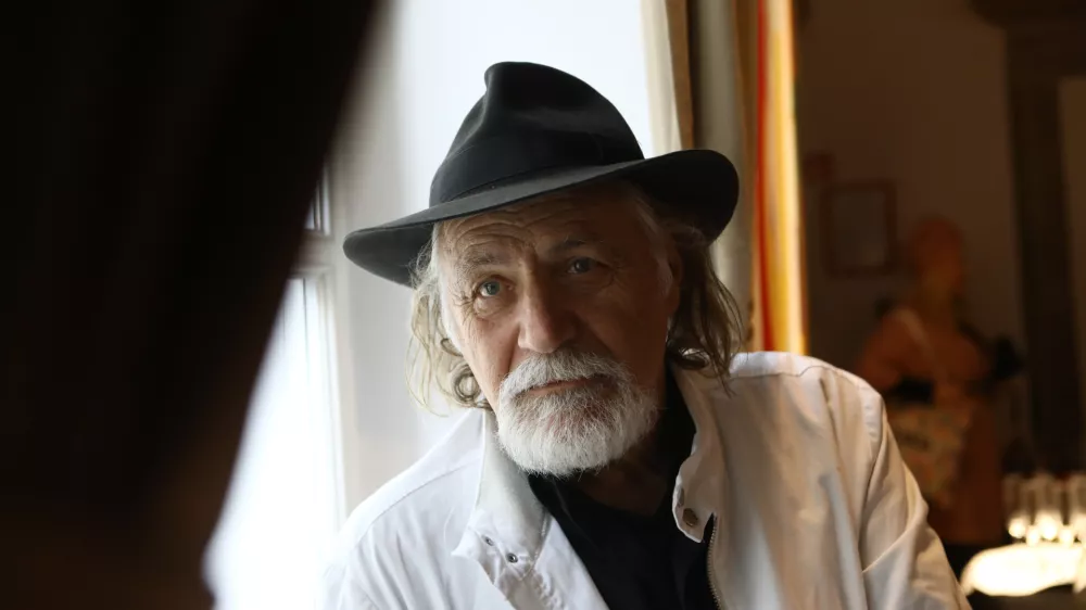 Rade &Scaron;erbedžija, igralec in glasbenik, bo 28. junija nastopil v poletnem gledali&scaron;ču v Križankah.&nbsp;