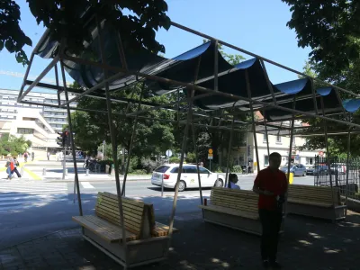 Čakalnica je postavljena kot začasni projekt do decembra. Takrat se bo UKC Ljubljana kot lastnik prostora moral opredeliti, ali čakalnica ostaja na trenutni lokaciji ali jo bodo prestavili drugam.&nbsp;
