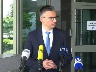 &Scaron;arca je &scaron;ele Dnevnik seznanil z okoli&scaron;čino, da je leta 2019 imel bližnji stik z domnevnim ruskim agentom.&nbsp;