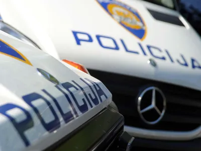 RIJEKA, 26 09. 2011. - POLICIJA, POLICAJAC, AUTOMOBIL, MUP,   SNIMIO: VEDRAN KARUZA