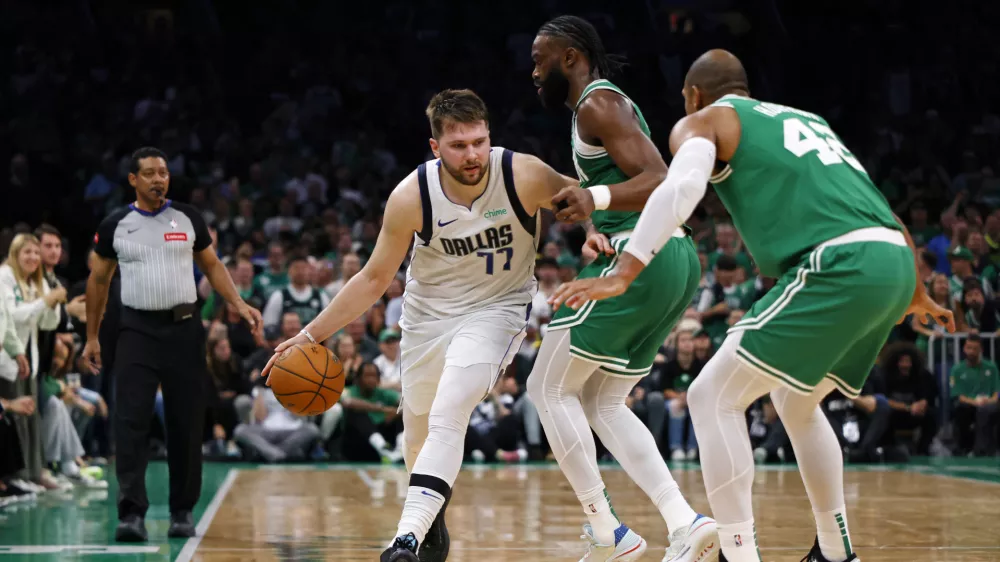 Za Luko Dončićem je kljub porazu v finalu najbolj uspe&scaron;na sezona v ligi NBA. / Foto: USA TODAY Sports&nbsp;via&nbsp;Reuters