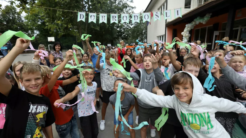 Zadrege star&scaron;ev brez poletnega varstva otrok vse večje