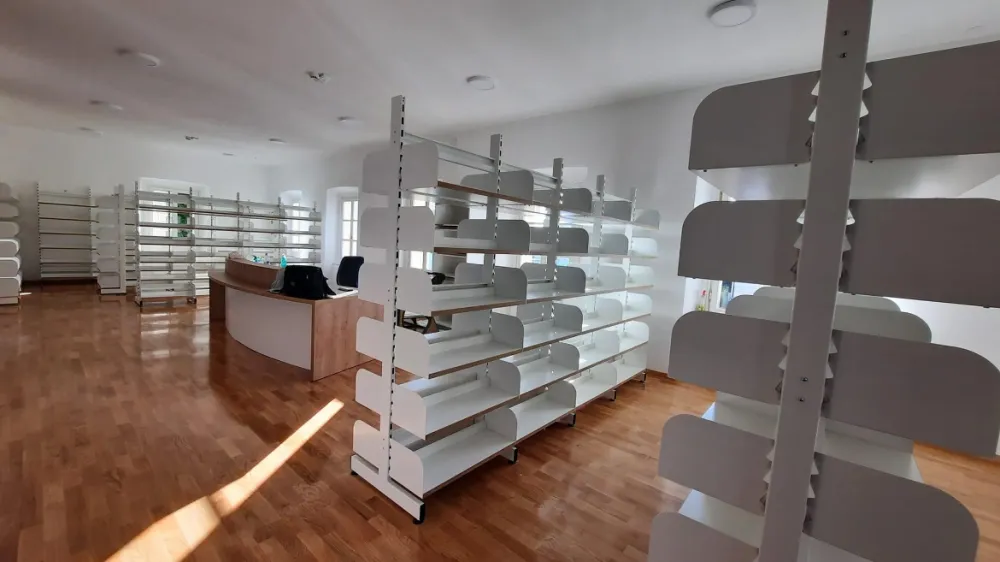 Vse knjige bi lahko preselili že v enem tednu.&nbsp;