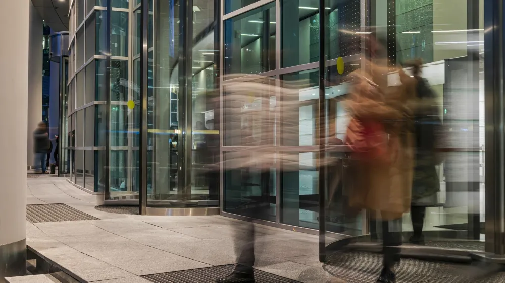 Kaj potrebujejo va&scaron;i sodelavci, da bi lahko ostali?