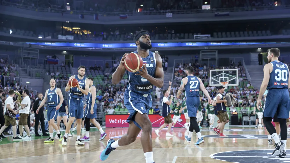 Joshua Nebo- 25.06.2024 - zadnja pripravljalna tekma mo&scaron;ke reprezentance Slovenije proti Litvi. Ko&scaron;arka Slovenija: Litva //FOTO: Jaka Gasar