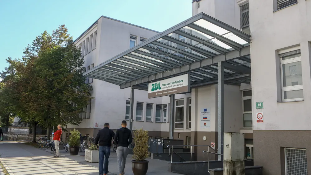  Zdravstveni dom Ljubljana - ZD Bežigrad, Kržičeva ulica 10 - 22.09.2022 &ndash; simbolična fotografija &ndash; javno zdravstvo - zdravstveni sistem &ndash; zdravje &ndash;  //FOTO: Luka Cjuha