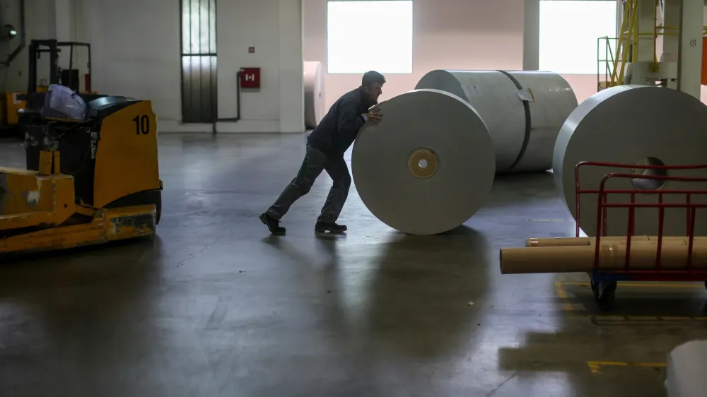 V drugih državah EU med poklicnimi boleznimi prevladujejo bolezni kože, naglu&scaron;nost in astma.&nbsp;