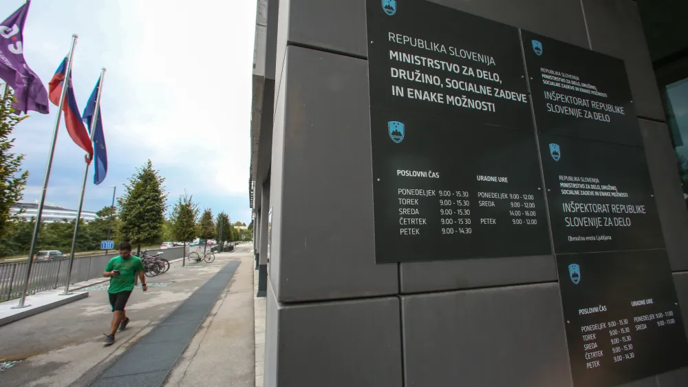  - 21.08.2019 &ndash; Ministrstvo za delo, družino, socialne zadeve in enake možnosti - In&scaron;pektorat RS za delo - &Scaron;tukljeva cesta 44 v Ljubljani - stavba //FOTO: Luka Cjuha.