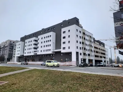 - 14.12.2023 - Stanovanjska soseska ob &Scaron;martinski cesti, ki jo gradi družba Koss. 88 stanovanj bo kupil Javni stanovanjski sklad Mestne občine Ljubljana//FOTO: Luka Cjuha