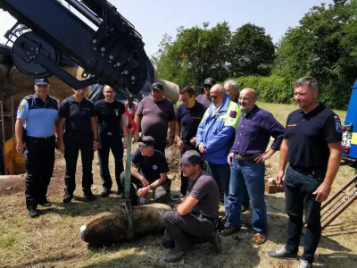 Predstavniki pristojnih služb, ki so sodelovale pri dana&scaron;nji intervenciji. 