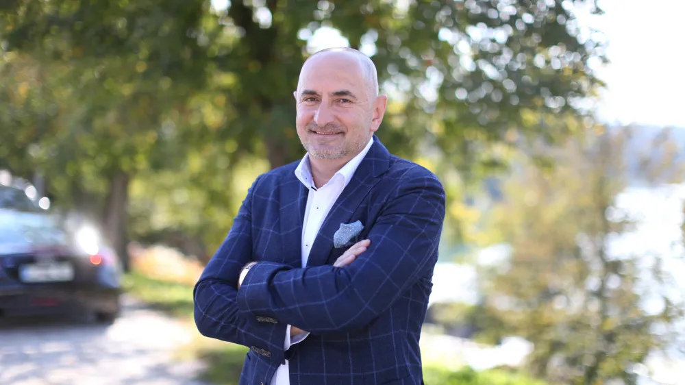 direktor podjetja Stilles Rok Barbič, - 08.10.2019 - Slovenska GAZELA 2019 &ndash; srečanje z nominiranci dolenjsko-posavske gazele v podjetju Roletarstvo Medle, Novo mesto //FOTO: Bojan Velikonja