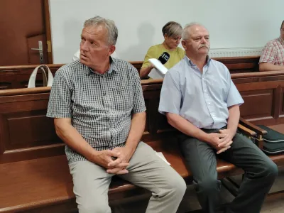 09.07.2024 - Celje, sojenje zoper Jan&scaron;o v zadevi TrentaKlemen Gantar in Branko Kastelic, soobtožena za zlorabo položaja in pomoč pri prodaji Jan&scaron;eve parcele v TrentiFoto Mojca Marot