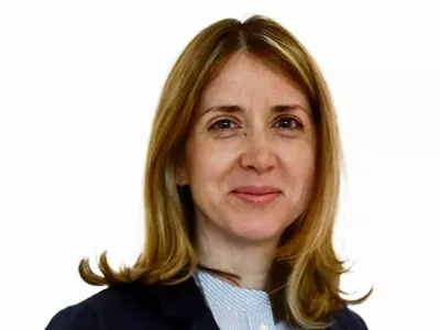 Veronika Rupnik Ženko- Redakcija Dnevnik 2024 - portreti za komentarje in kolumne - kolumnisti - komentatorji &ndash; novinarji - portret //FOTO: Luka Cjuha