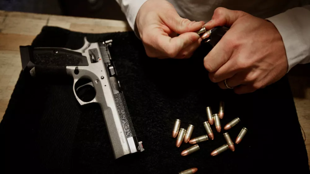 strelno orožje in naboji- Strelsko dru&scaron;tvo DUM DUM Gameljne - klubsko streli&scaron;če z avtomatiziranimi stezami, namenjeno preciznemu in praktičnemu streljanju//FOTO: Luka Cjuha