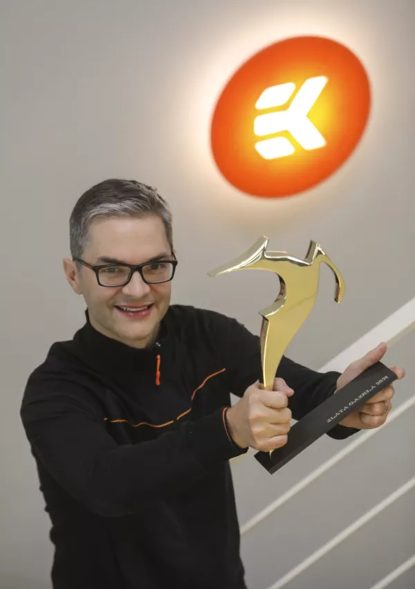 Edvard K&ouml;nig, ustanovitelj in direktor podjetja EKWB, zlata slovenska gazela 2021, - 27.10.2021 &ndash; Podjetje EKWB d.o.o., razvoj in proizvodnja izdelkov za vodno hlajenje računalnikov, Pod lipami 18, Komenda /FOTO: Jaka Gasar / Foto: Jaka Gasar