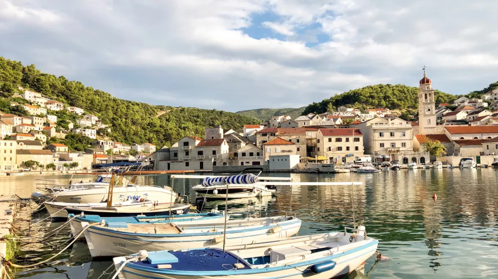Puči&scaron;ća is a coastal town on the island of Brač in Croatia