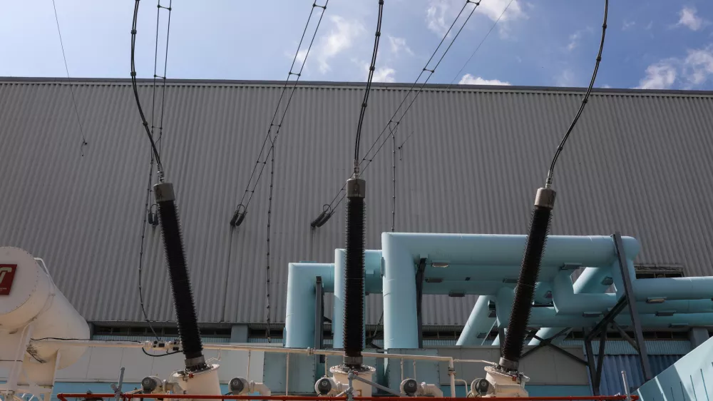 - Energetika, elektrika, samoskrba&mdash; 19.04.2023 &ndash; Nuklearna elektrarna Kr&scaron;ko (NEK), edina slovenska jedrska elektrarna, ki deluje od leta 1983 //FOTO: Bojan Velikonja