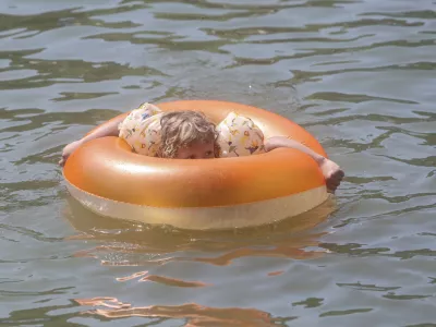 - 21.07.2024 - reportaža Podpe&scaron;ko jezero - poletje, vročina, kopanje, hlajenje, kopalci, obiskovalci, ljudje //FOTO: Jaka Gasar