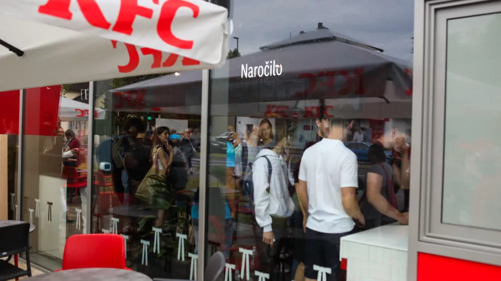 24.06.2024. Otvoritev nove restavracije verige KFC na Trža&scaron;ki cesti v Ljubljani. FOTO: Bojan Velikonja