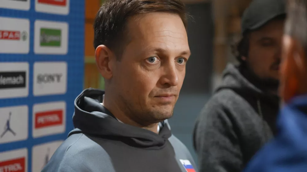 Aleksander Sekulić, selektor ko&scaron;arkarske reprezentance- 08.11.2022 &ndash; slovenska ko&scaron;arkarska reprezentanca - trening - priprave na novi dve kvalifikacijski tekmi z Izraelci in Nemci za svetovno prvenstvo leta 2023 //FOTO: Nik Erik Neubauer