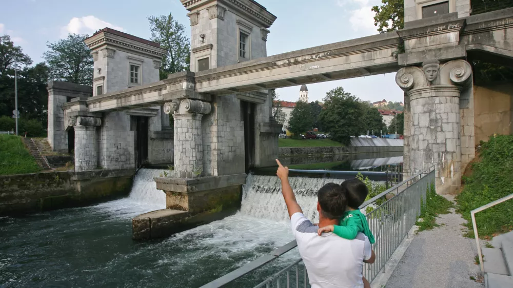 Reka Ljubljanica, zaporniceFoto: Toma? Sakle / Foto: Toma? Skale