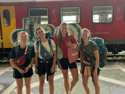 Prijateljice iz Francije že leta potujejo kot backpackerke. Foto: Tamara Čalo&scaron;ević