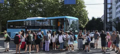 - 09.08.2024 - Avtobusna postaja Ljubljana - potniki, gneča, turisti, prevoz, avtobus //FOTO: Jaka Gasar