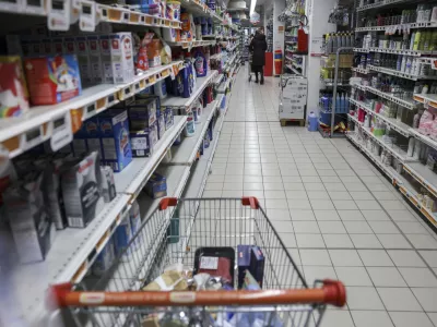 Septembra bo minilo &scaron;tiri leta, odkar je državni zbor z veliko večino sprejel novelo zakona, ki je trgovinam prepovedala poslovanje ob nedeljah in praznikih. Foto:&nbsp;&nbsp;Jaka Gasar&nbsp;