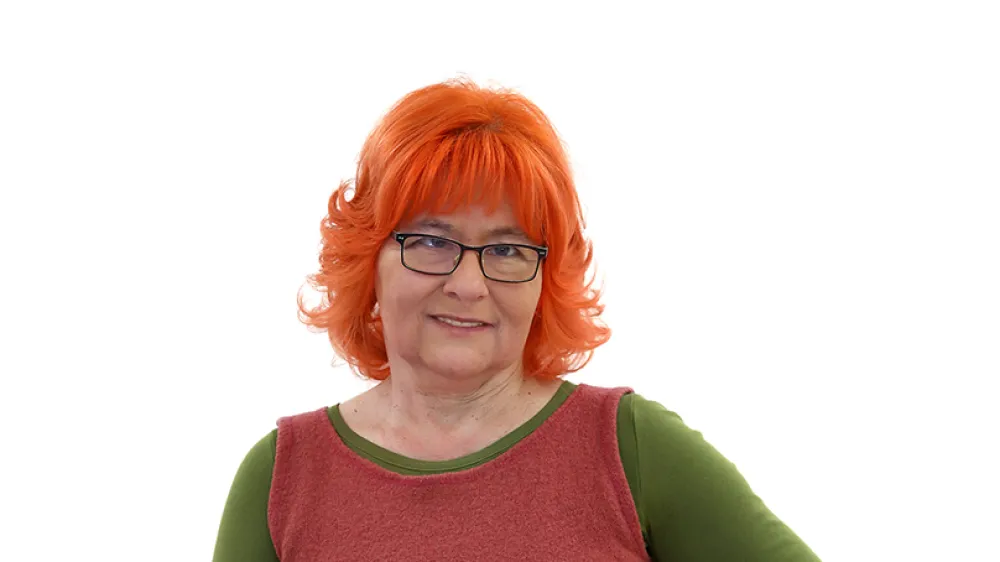 Mojca Marot- Redakcija Dnevnik 2024 - portreti za komentarje in kolumne - kolumnisti - komentatorji &ndash; novinarji - portret //FOTO: Luka Cjuha