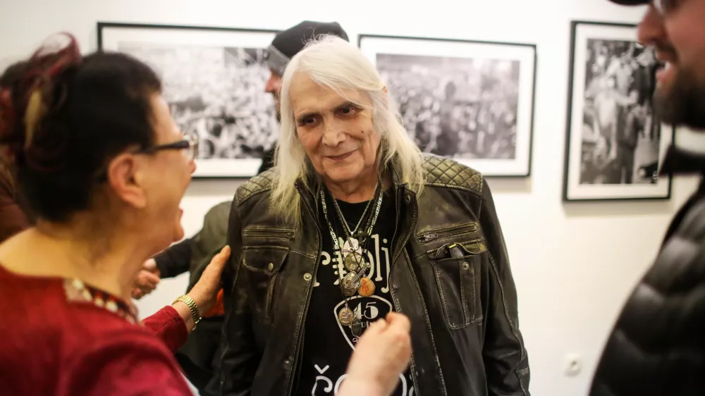 Bora Đorđević, pevec skupine Riblja čorba, - 28.02.2024 - Galerija Photon - pop-up razstava srbskega fotografa Dragana Teodorovića &ndash; Zeke z naslovom To so bili neki lep&scaron;i in srečnej&scaron;i časi - 40 let spremljanja skupin jugoslovanske rock scene //FOTO: Bojan Velikonja