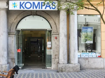 Obstaja pomembna negotovost, ki lahko vzbudi dvom o sposobnosti družbe, da nadaljuje kot delujoče podjetje, so v zadnjem javno dostopnem letnem poročilu o poslovanju za leto 2022 opozorili Kompasovi revizorji. Fotografija je simbolična. Foto: Bojan Velikonja&nbsp;