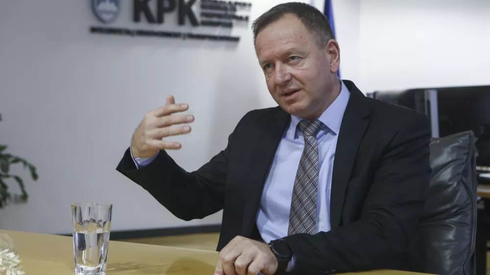 - 28.11.2023 - Predsednik Komisije za preprečevanje korupcije KPK dr. Robert &Scaron;umi //FOTO: Luka Cjuha