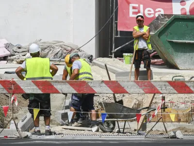 Statistični urad RS je junija letos evidentiral 200 filipinskih delovno aktivnih državljanov v Sloveniji. Pri&scaron;lo naj bi jih &scaron;e nekajkrat toliko.
Foto: Nik Erik Neubauer&nbsp;