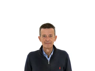 Jože OkornZA ONLINE - Redakcija Dnevnik 2024 - portreti za komentarje in kolumne - kolumnisti - komentatorji &ndash; novinarji - //FOTO: Tomaž Skale