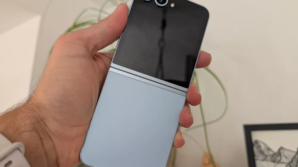 Samsung galaxy z flip6