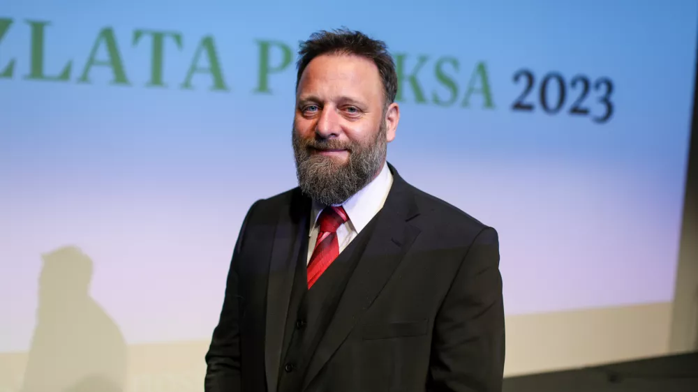 - Peter Ladič, INTERA d.o.o.- 29.03.2024. Zlata Nit, zaključek medisko raziskovalnega projekta časopisne družbe Dnevnik d.d. s podelitvijo nagrad najbolj&scaron;im zaposlovalcem v Sloveniji.//FOTO: Bojan Velikonja